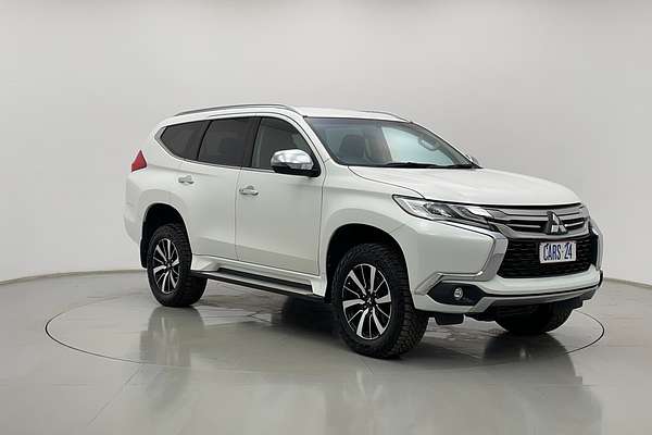 2017 Mitsubishi Pajero Sport GLX QE