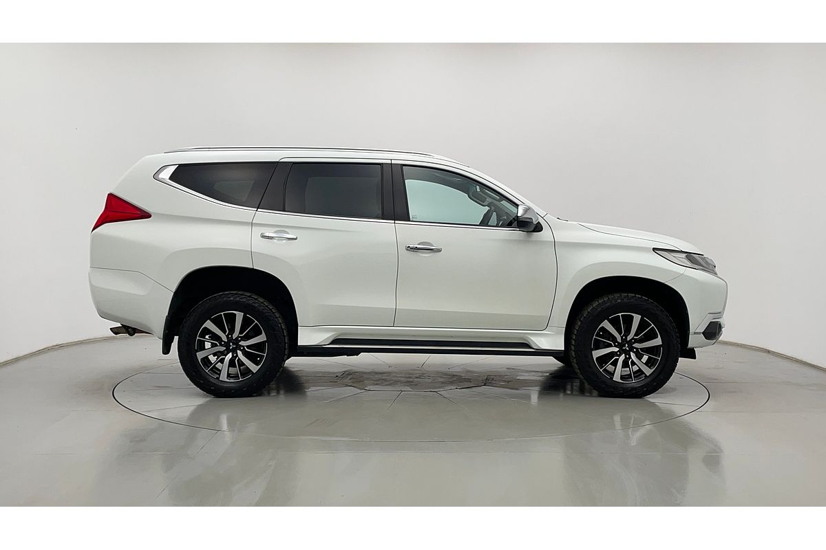 2017 Mitsubishi Pajero Sport GLX QE