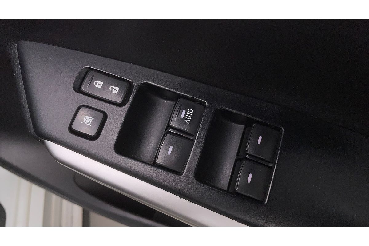 2017 Mitsubishi Pajero Sport GLX QE