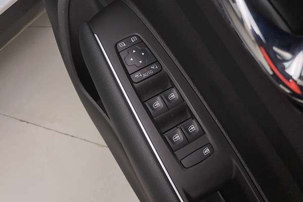 2023 Renault Koleos Life HZG