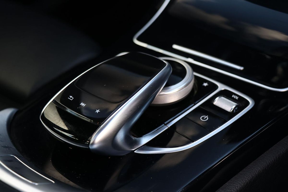 2017 Mercedes-Benz C-Class C200 W205