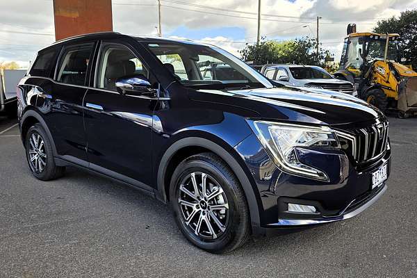 2025 Mahindra XUV700 AX7L
