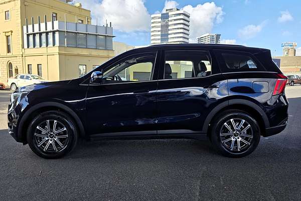 2025 Mahindra XUV700 AX7L
