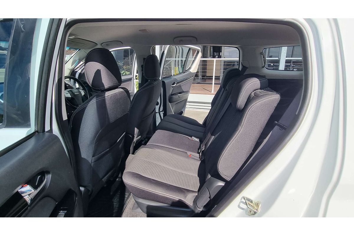 2020 Isuzu MU-X LS-M