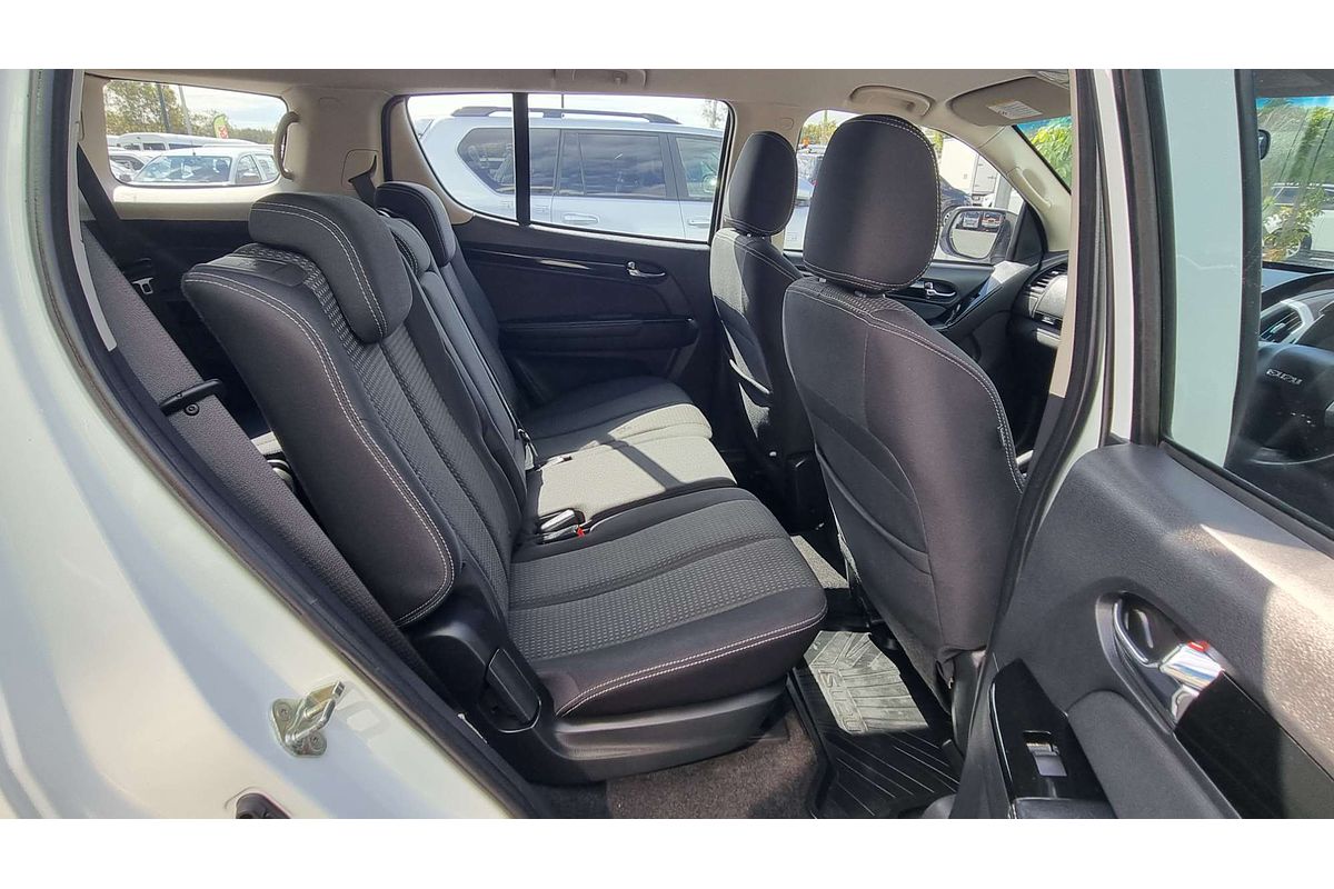 2020 Isuzu MU-X LS-M