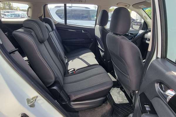 2020 Isuzu MU-X LS-M