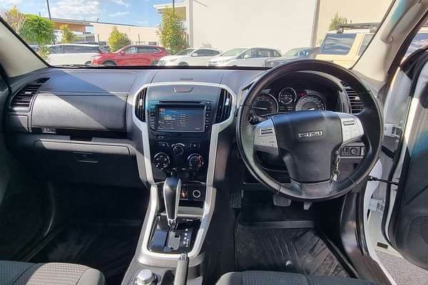 2020 Isuzu MU-X LS-M