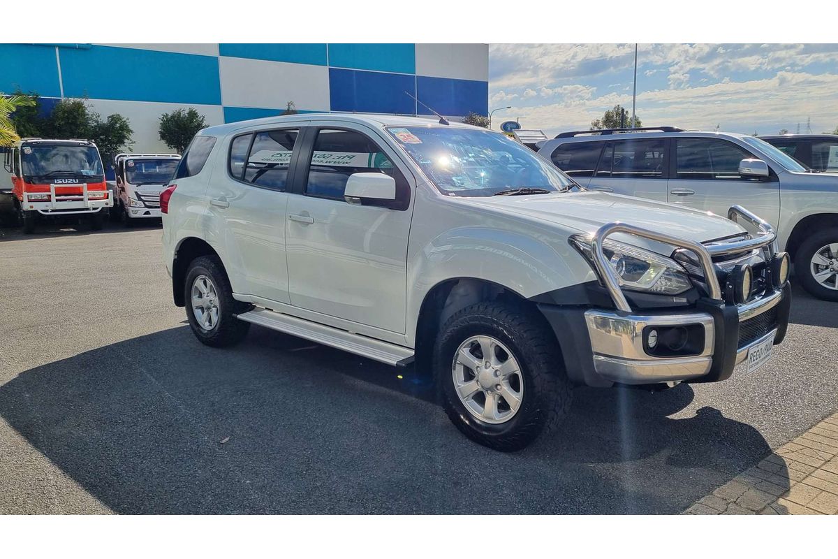 2020 Isuzu MU-X LS-M