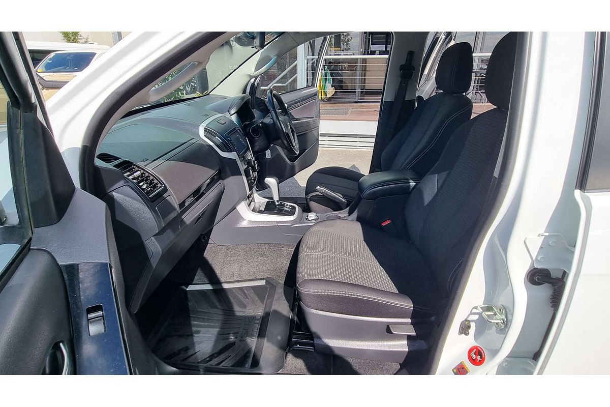 2020 Isuzu MU-X LS-M