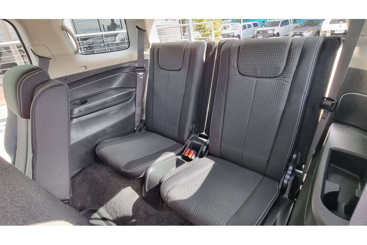 2020 Isuzu MU-X LS-M