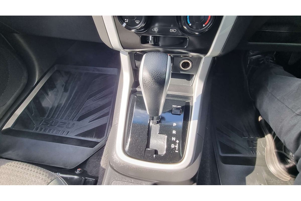 2020 Isuzu MU-X LS-M