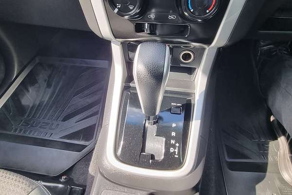 2020 Isuzu MU-X LS-M