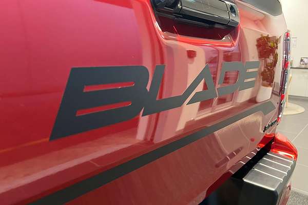 2025 Isuzu D-MAX BLADE 4X4