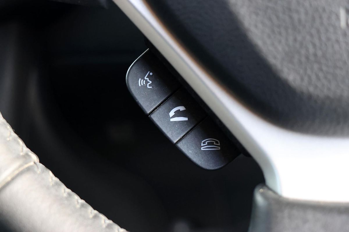 2012 Suzuki Swift GLX FZ