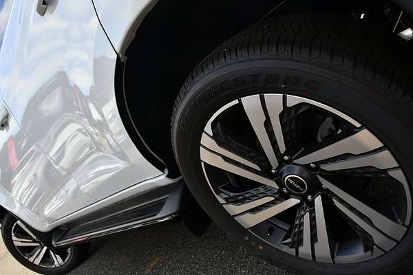 2025 Isuzu MU-X LS-T