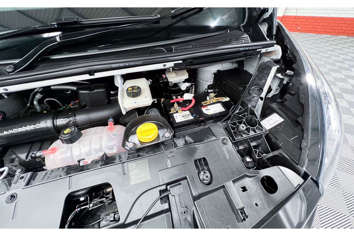 2021 Mitsubishi Express GLX SN SWB