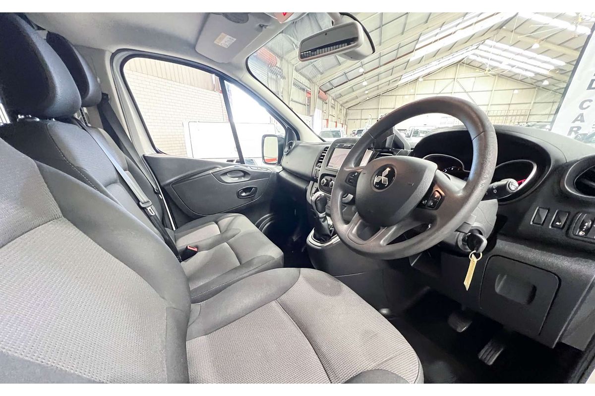 2021 Mitsubishi Express GLX SN SWB
