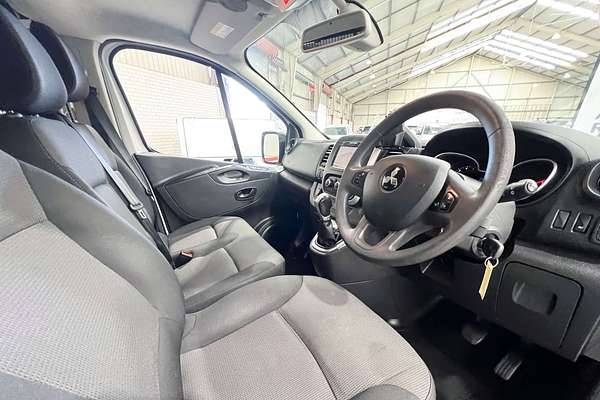 2021 Mitsubishi Express GLX SN SWB