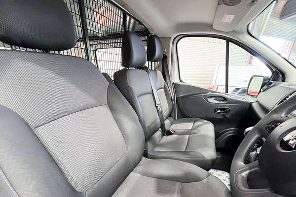 2021 Mitsubishi Express GLX SN SWB