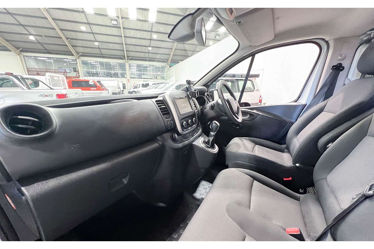 2021 Mitsubishi Express GLX SN SWB