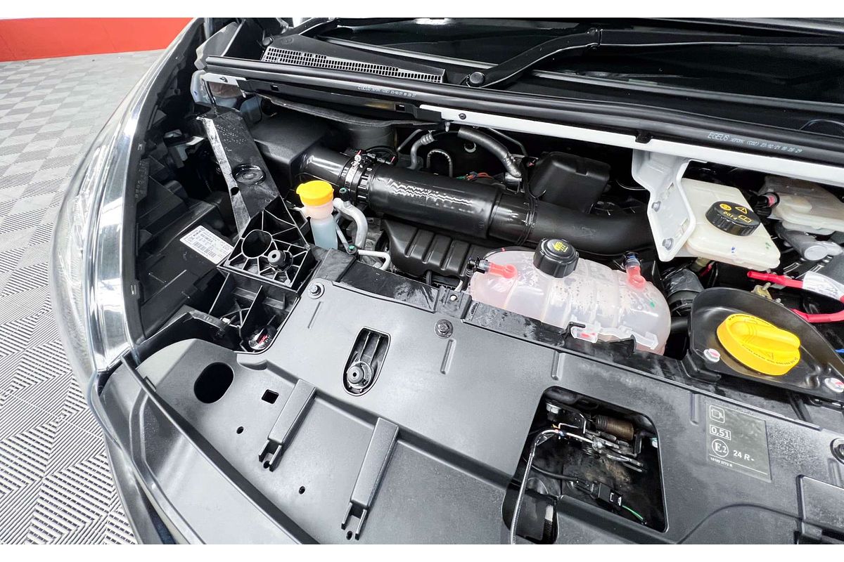 2021 Mitsubishi Express GLX SN SWB