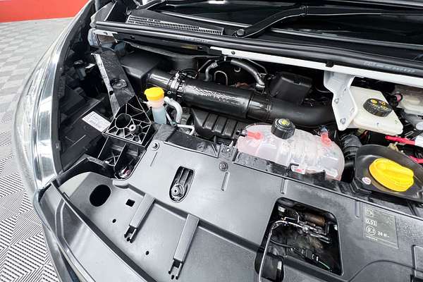 2021 Mitsubishi Express GLX SN SWB