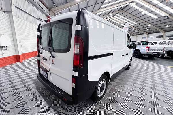 2021 Mitsubishi Express GLX SN SWB