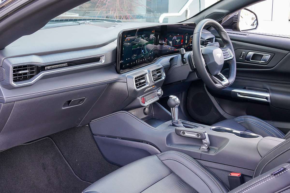 2025 Ford Mustang Ecoboost FO