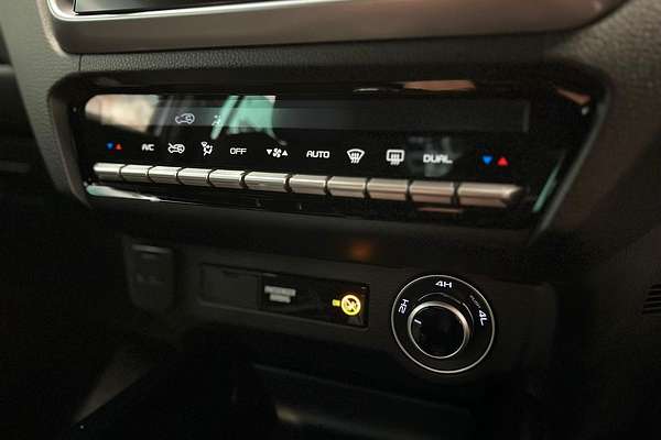 2025 Isuzu D-MAX LS-U 4X4