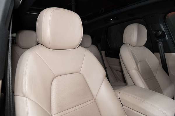 2018 Porsche Cayenne  9YA