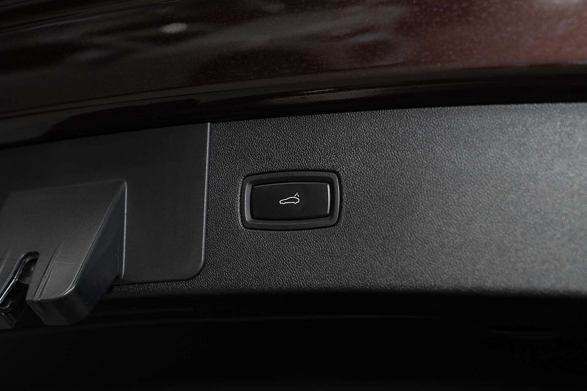 2018 Porsche Cayenne  9YA