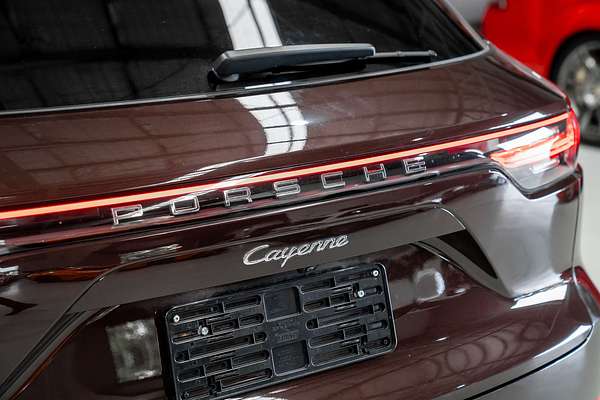 2018 Porsche Cayenne  9YA