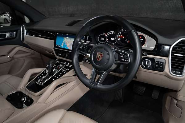 2018 Porsche Cayenne  9YA