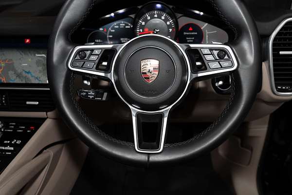 2018 Porsche Cayenne  9YA