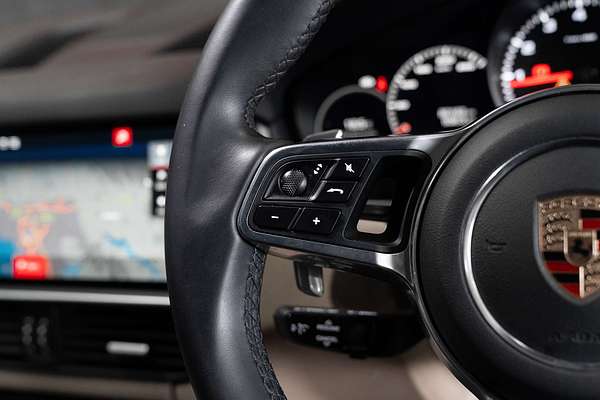 2018 Porsche Cayenne  9YA