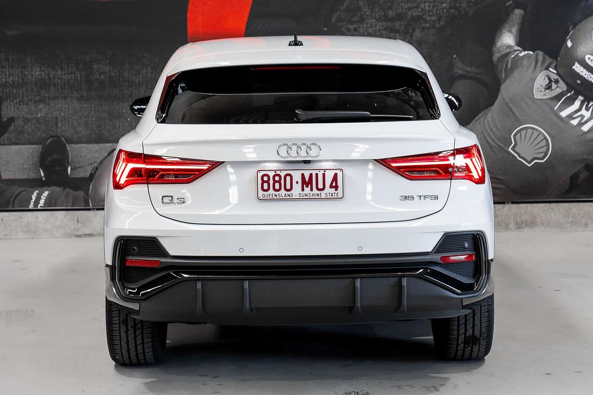 2020 Audi Q3 35 TFSI S line F3