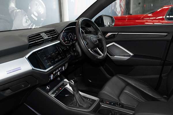 2020 Audi Q3 35 TFSI S line F3