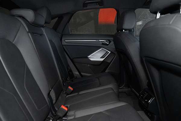 2020 Audi Q3 35 TFSI S line F3