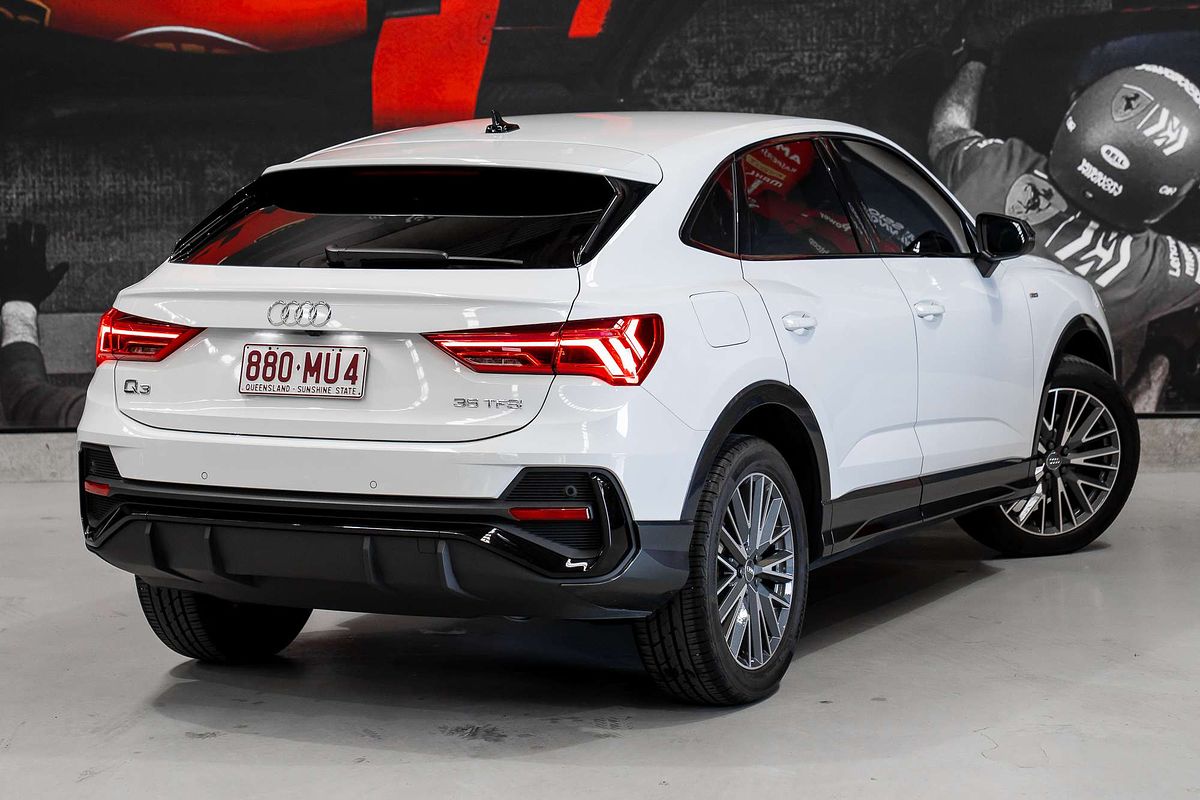 2020 Audi Q3 35 TFSI S line F3