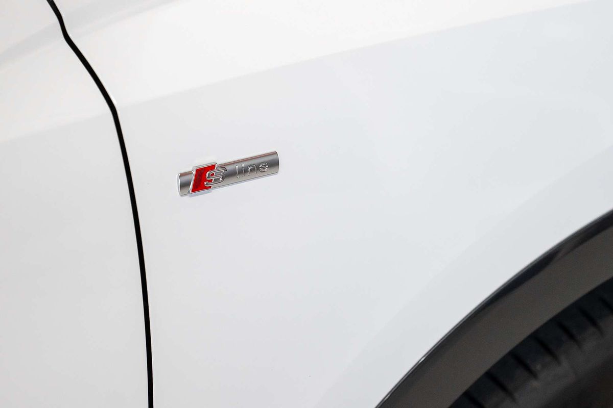 2020 Audi Q3 35 TFSI S line F3