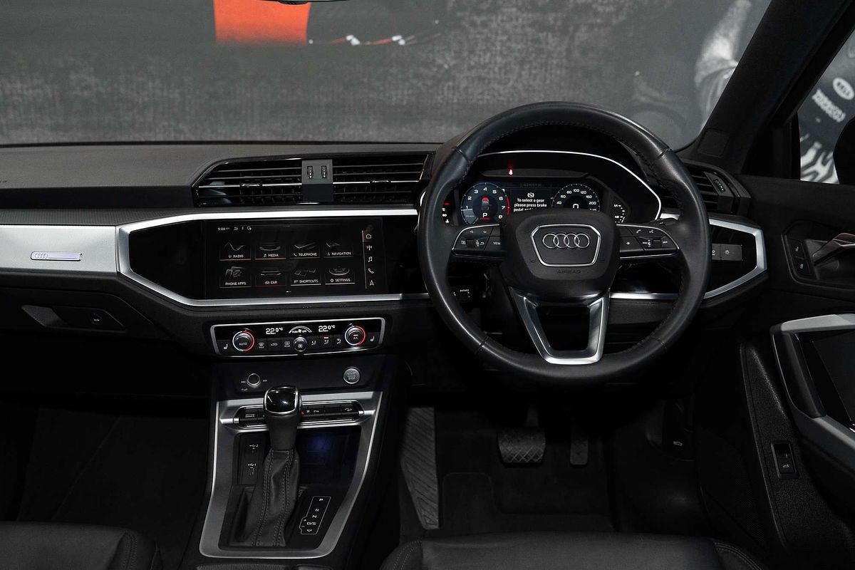2020 Audi Q3 35 TFSI S line F3