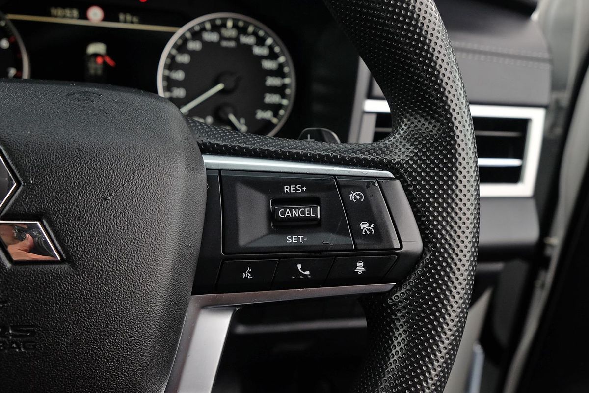 2023 Mitsubishi Outlander ES ZM