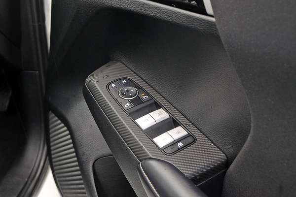 2023 Mitsubishi Outlander ES ZM