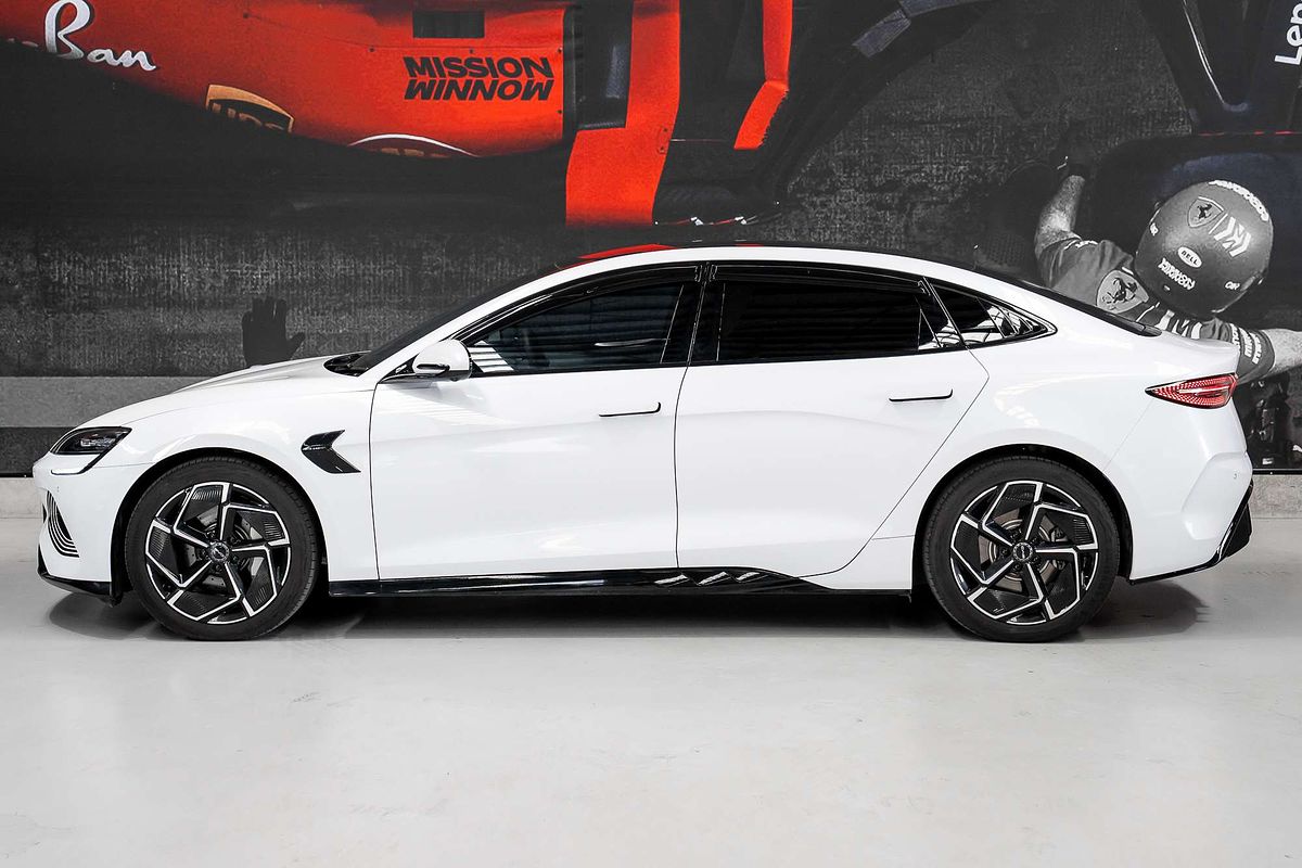 2024 BYD Seal Premium