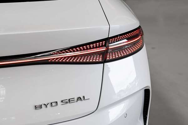 2024 BYD Seal Premium