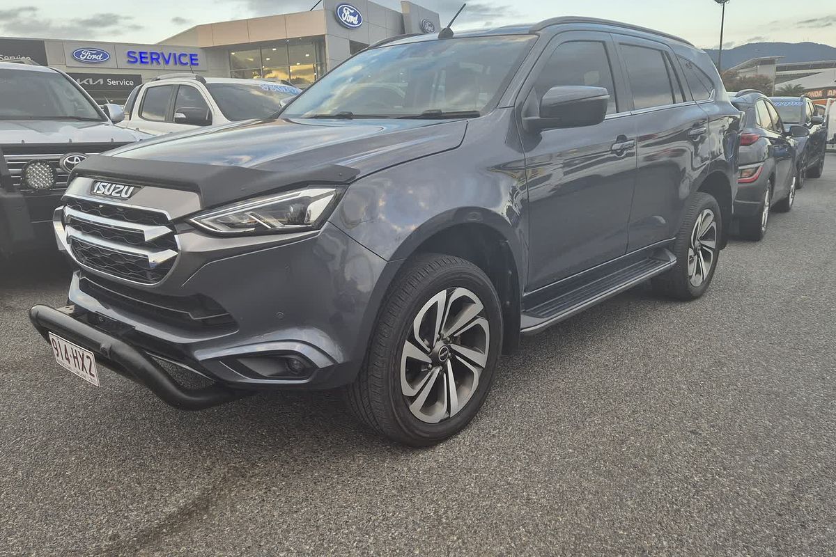 2021 Isuzu MU-X LS-T