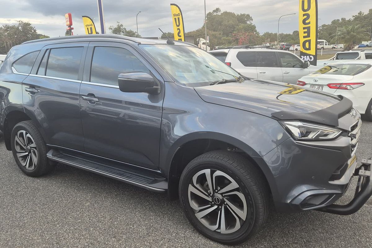2021 Isuzu MU-X LS-T