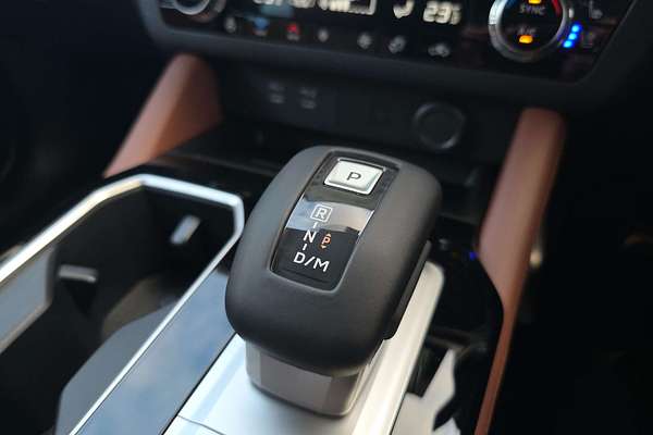 2025 Mitsubishi Outlander Exceed Tourer ZM