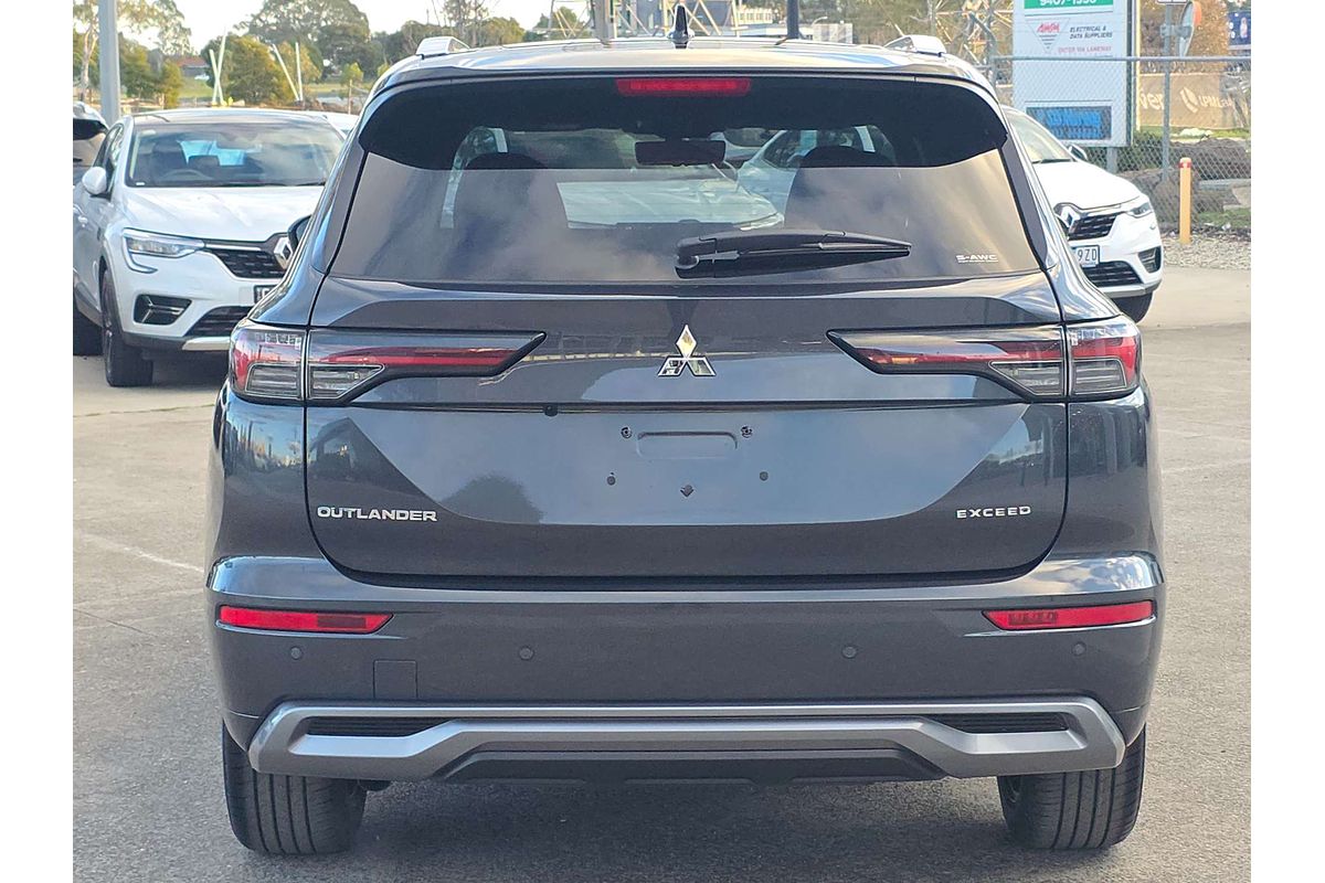 2025 Mitsubishi Outlander Exceed Tourer ZM