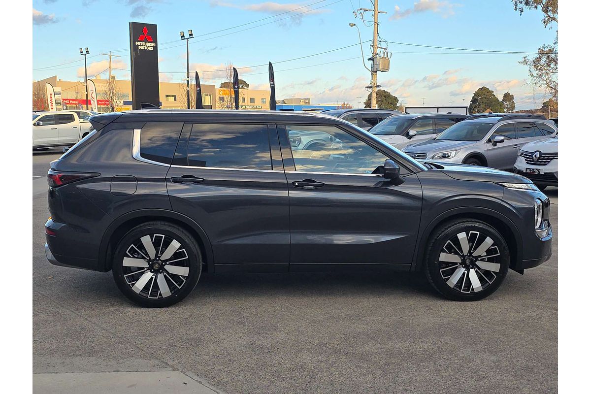 2025 Mitsubishi Outlander Exceed Tourer ZM